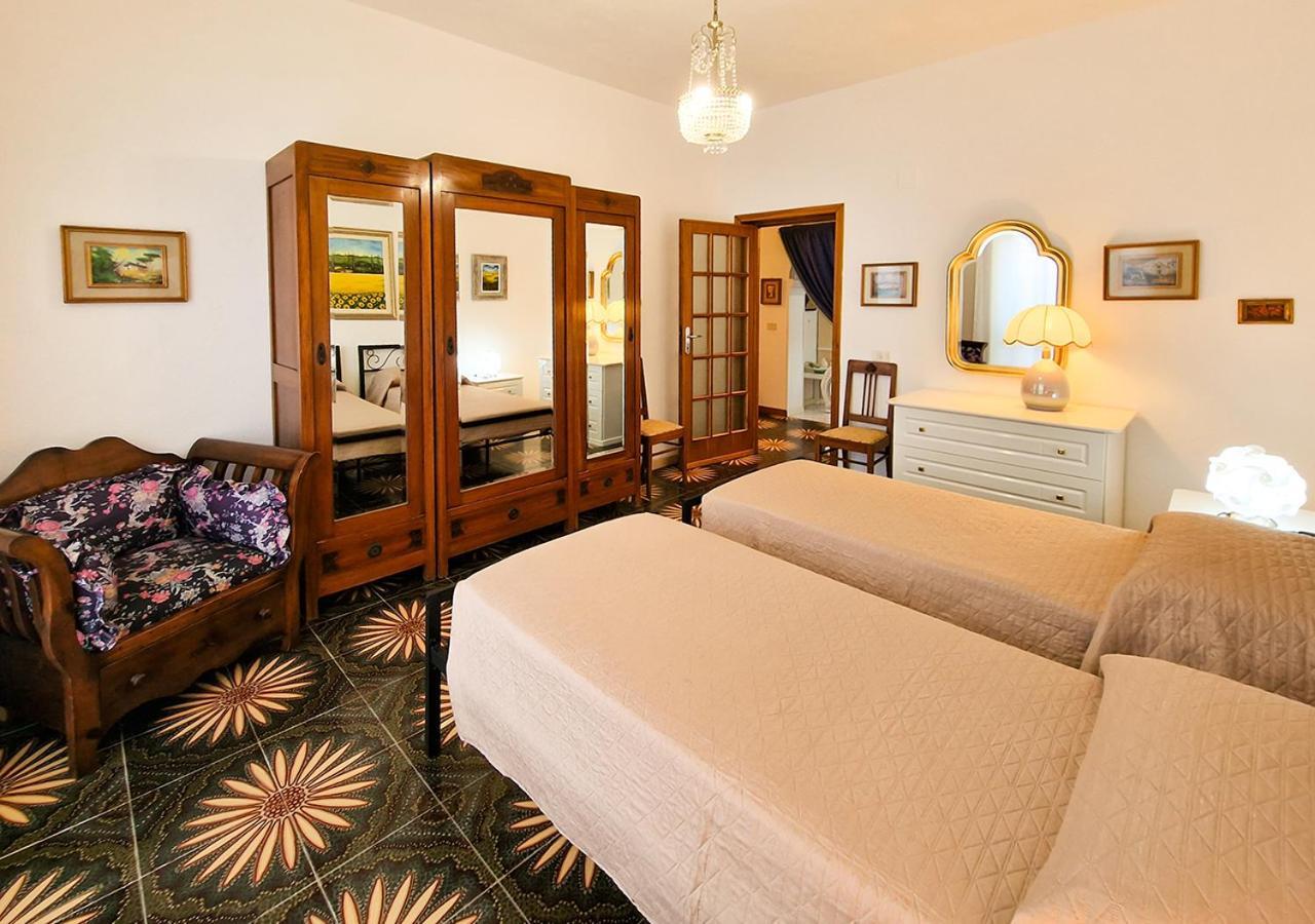 Murphy Holiday Homes - Residenza Nadia La Maddalena  Kültér fotó